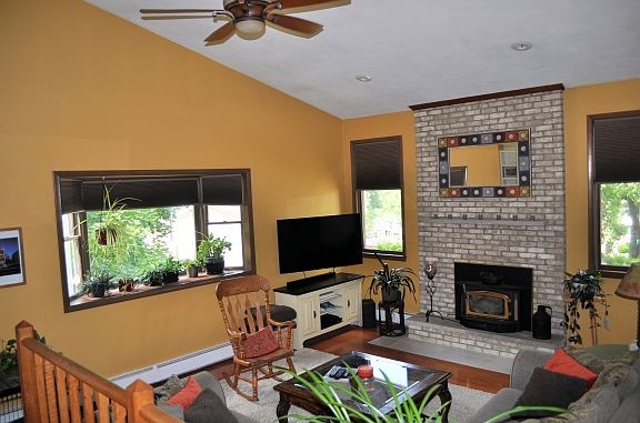 3rd image of 1712 Ayres Ct