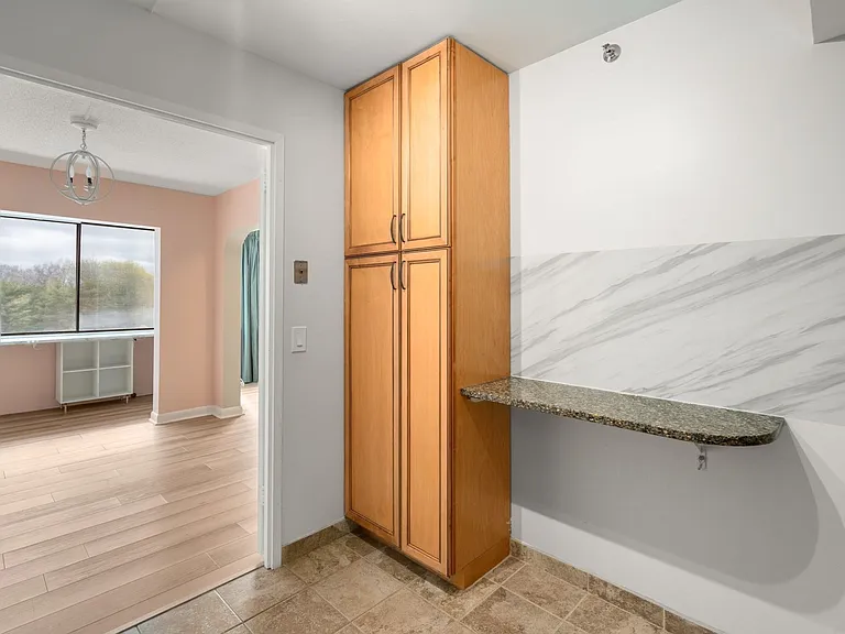 250 Hammond Pond Pkwy #609N — Photo 14