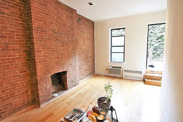 Rented by JK Dansar Corp | media 85