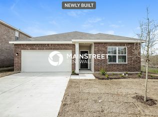 517 Horn St, Crowley, TX 76036