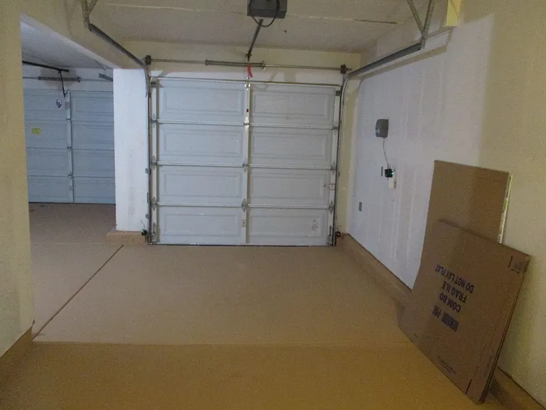 1411 Livingston St — Photo 20