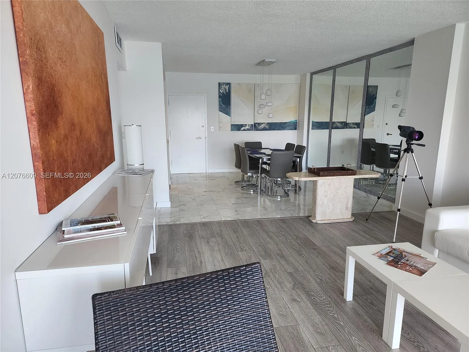 Arlen House Condo — Photo 2