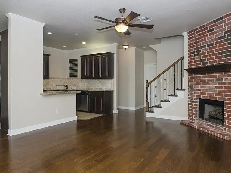 1821 Cortez Ln — Photo 7