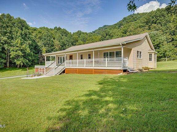 2nd image of 100 Meadow Springs Ct