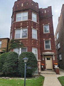7750 S Ridgeland Ave, Chicago, IL, 60649