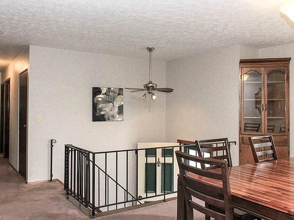 3rd image of 8599 Fairlane Dr