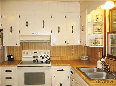 4th image of 130 Thelma Ln