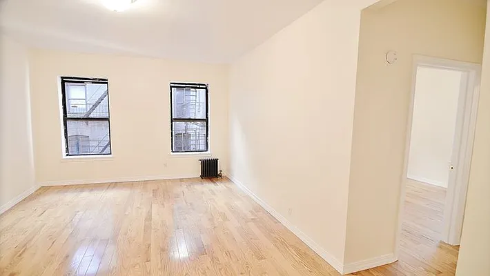 Rented by Park Property Advisors | media 1