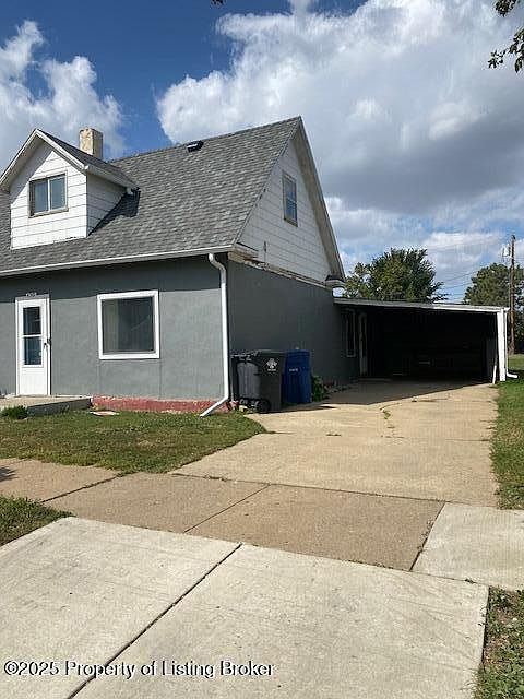 2nd image of 430 1st St SW