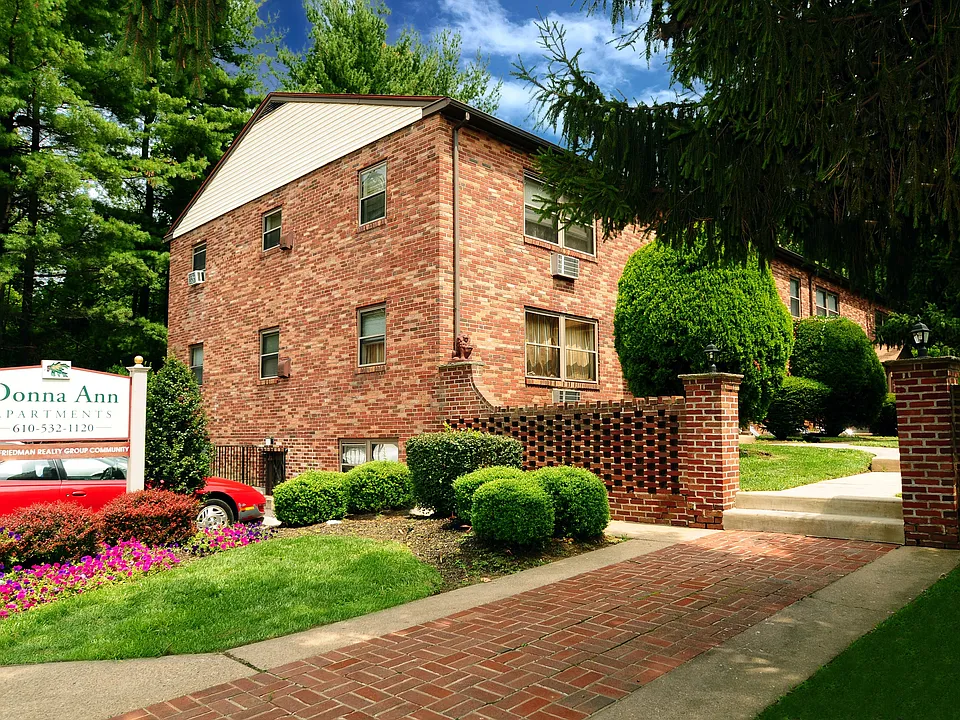 Donna Ann Apartments