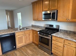 20 Russell Rd #142, Salinas, CA 93906