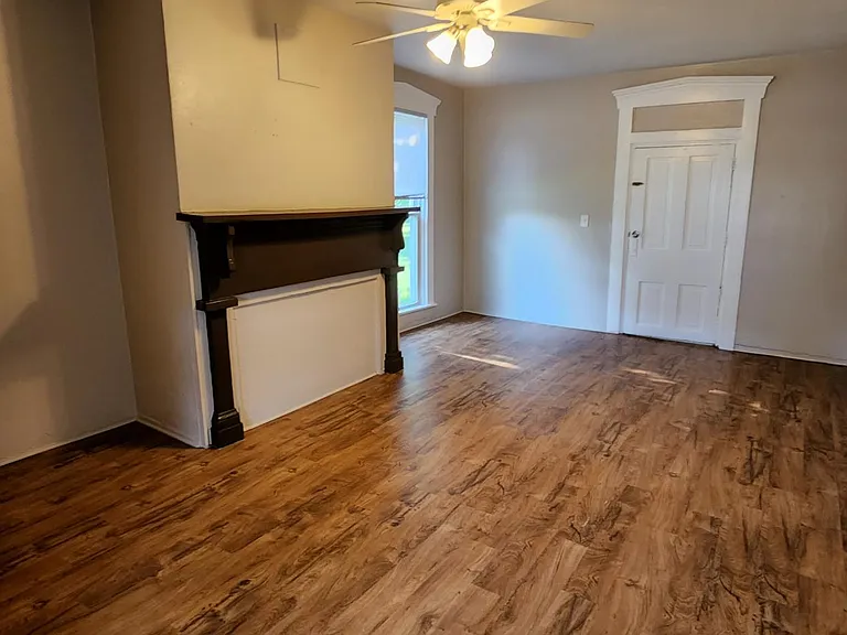 240 W Pike St #HOUSE — Photo 5