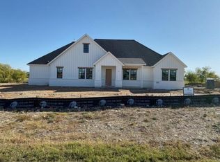 1502 Back Stretch Dr, Justin, TX 76247