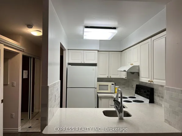 8 Pemberton Ave #103, Toronto, ON M2M 4K8