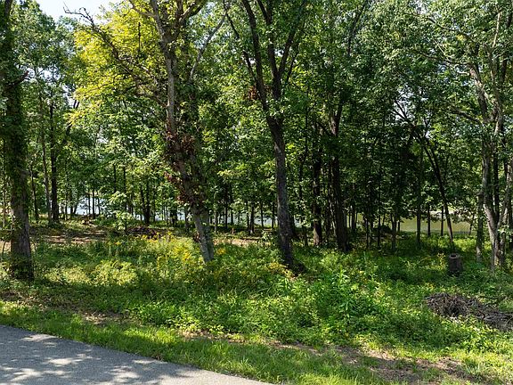2nd image of 1040 S Fork Ln