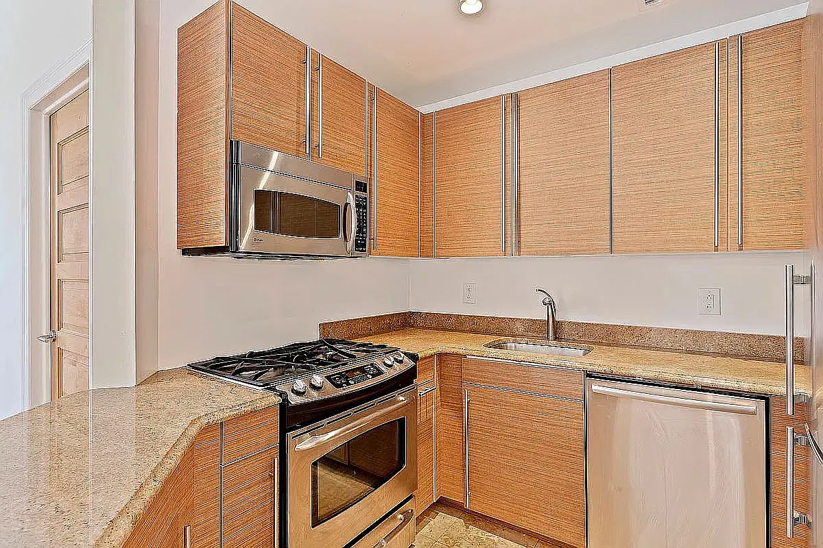 154 West 70th Street — Photo 4
