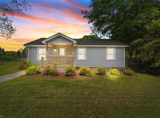 336 W Academy St, Randleman, NC 27317