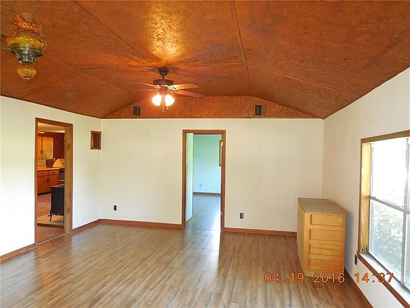 2nd image of 9 Menominee Dr