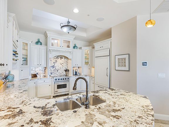 5th image of 15400 Emerald Coast Pkwy Unit 206