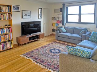 1626 200th St, Bayside, NY 11360