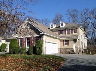 14 Wyckoff Way, Chester, NJ 07930