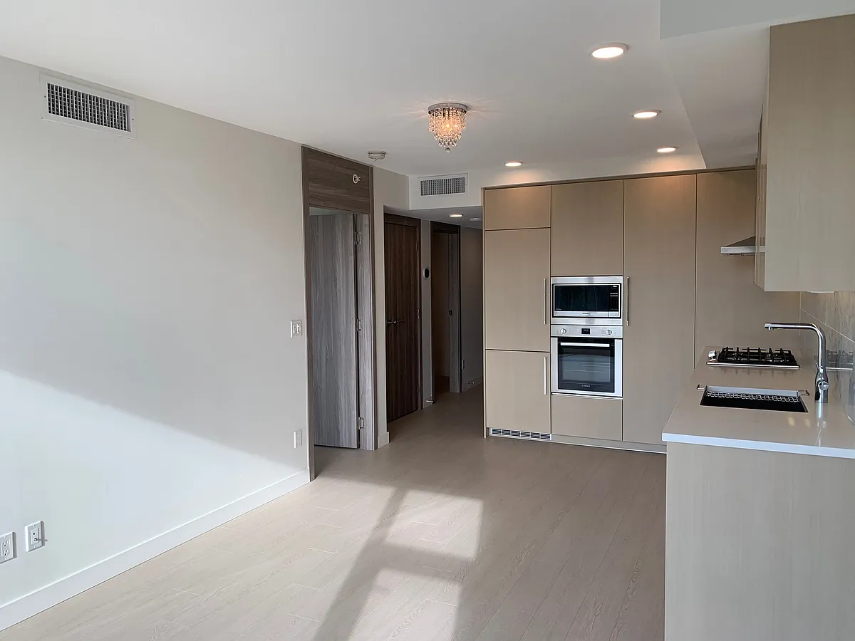 Building Photo - 8800 Hazelbridge Way #721