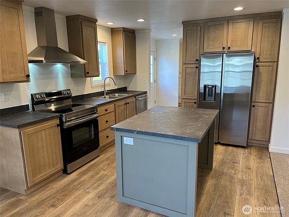 2nd image of 512 SW Berry Lake Road #21