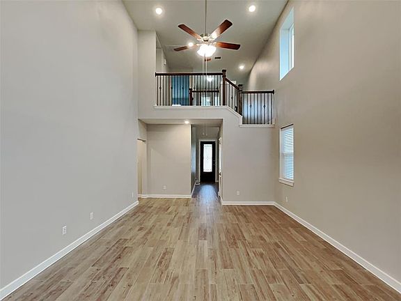 2nd image of 1211 Casal Springs Ct