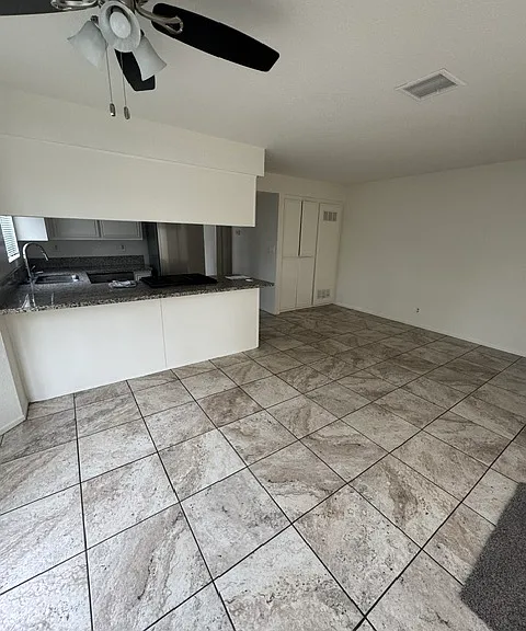 253 W Center St #1 — Photo 1
