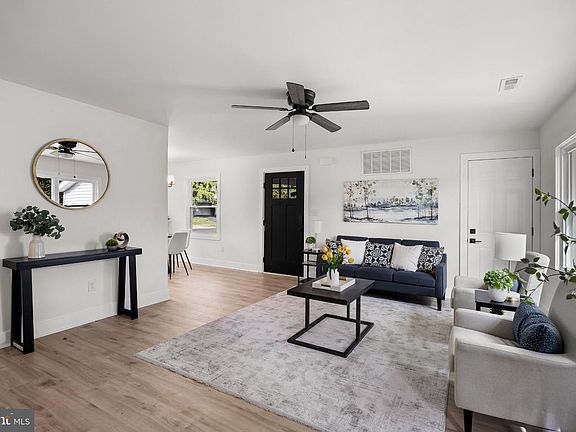5th image of 18 Bermuda Cir