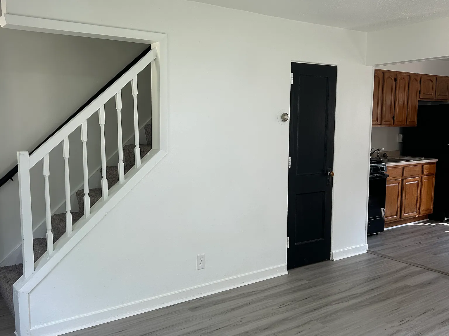 2 bed, 715 sqft, $1,095 — Photo 3