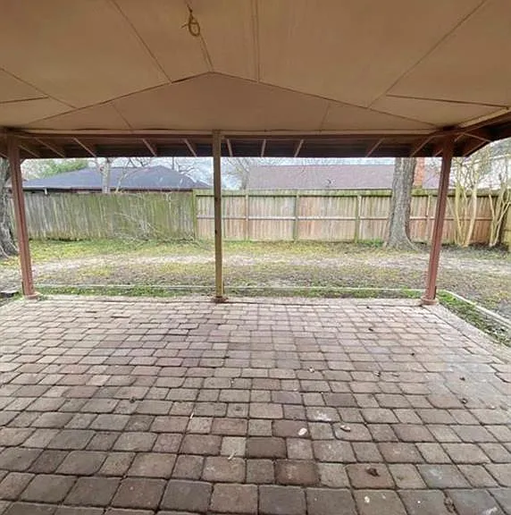 323 Edgeton Ct — Photo 5