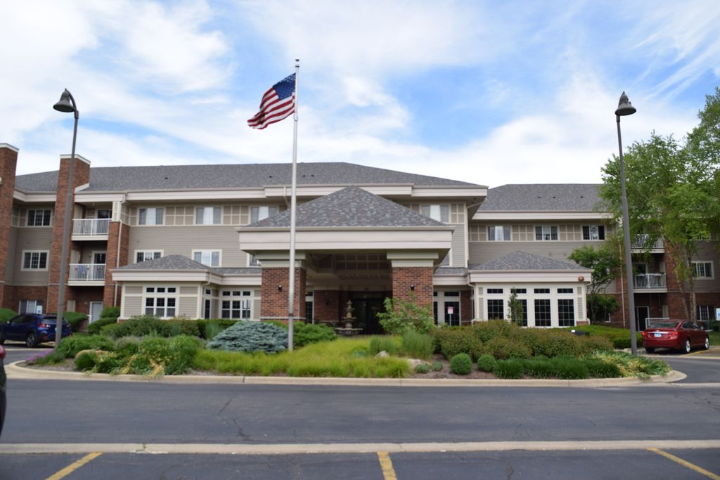 801 N McLean Blvd APT 258, Elgin, IL, Elgin