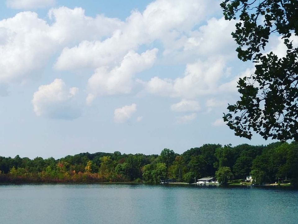 2nd image of County Road 384