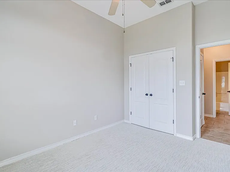 5810 Aava — Photo 37