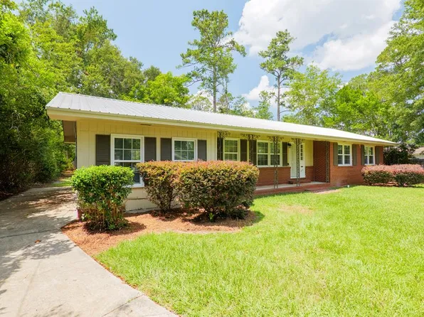 2112 Azalea Dr, Valdosta, GA 31602