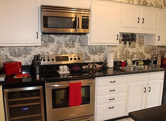5th image of 3000 Saint Charles Ave APT 404