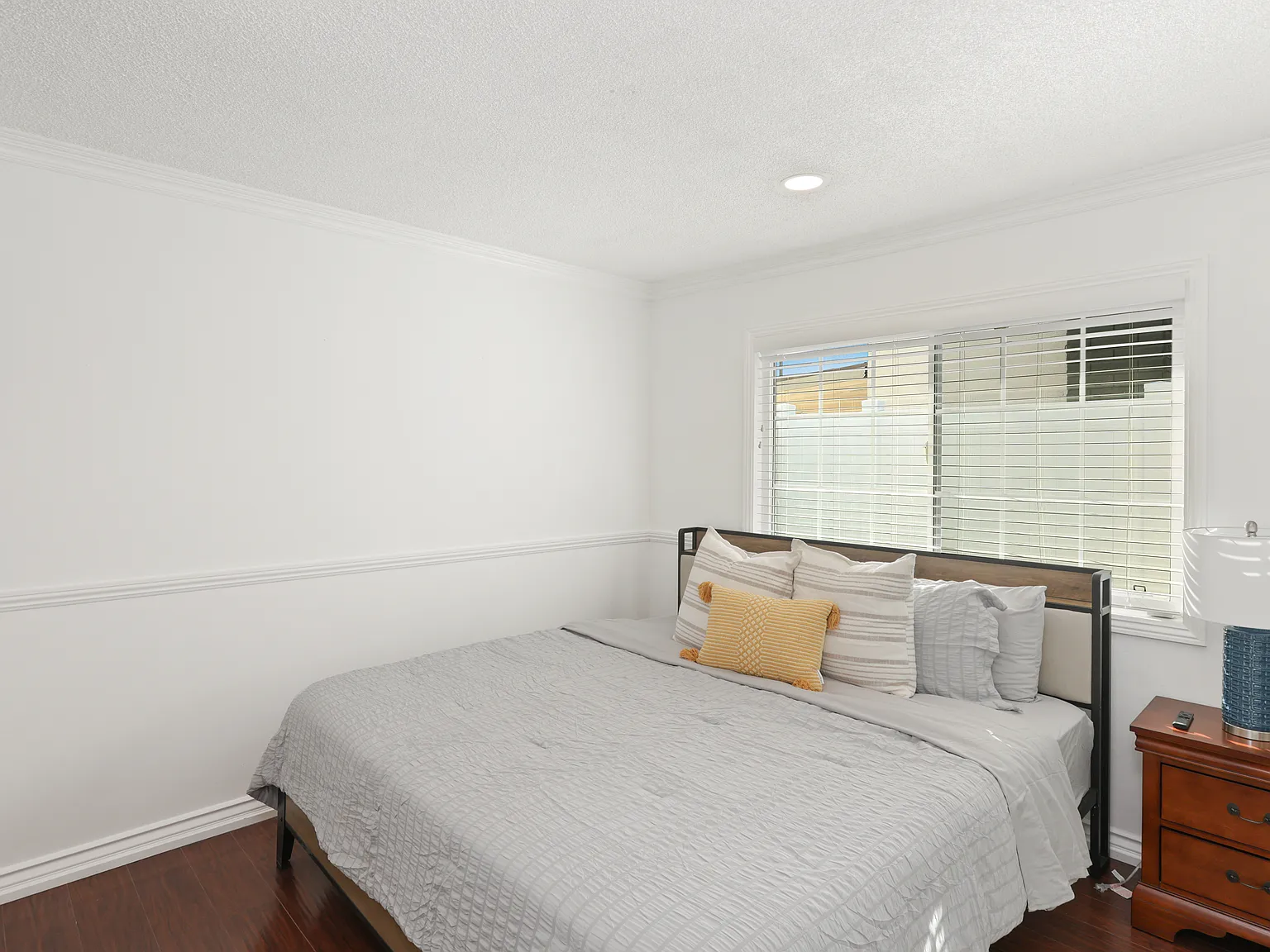 4 bed, 1680 sqft, $8,500 — Photo 4