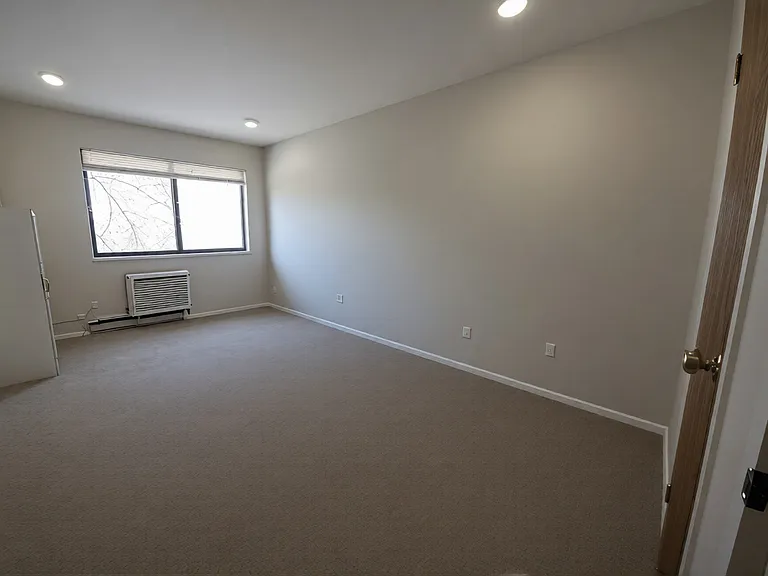 50 Euclid Ave #3B — Photo 11