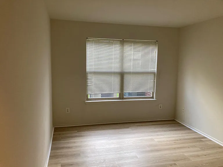 1729 Ascot Way #B — Photo 9