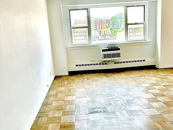 2nd image of 8912 170th St Unit 5