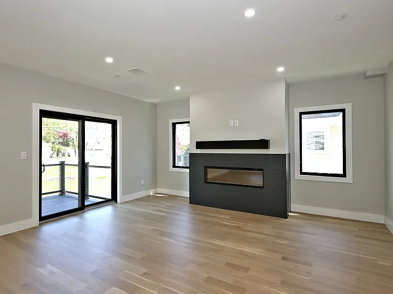 23 Hudson Ave #1 — Photo 6