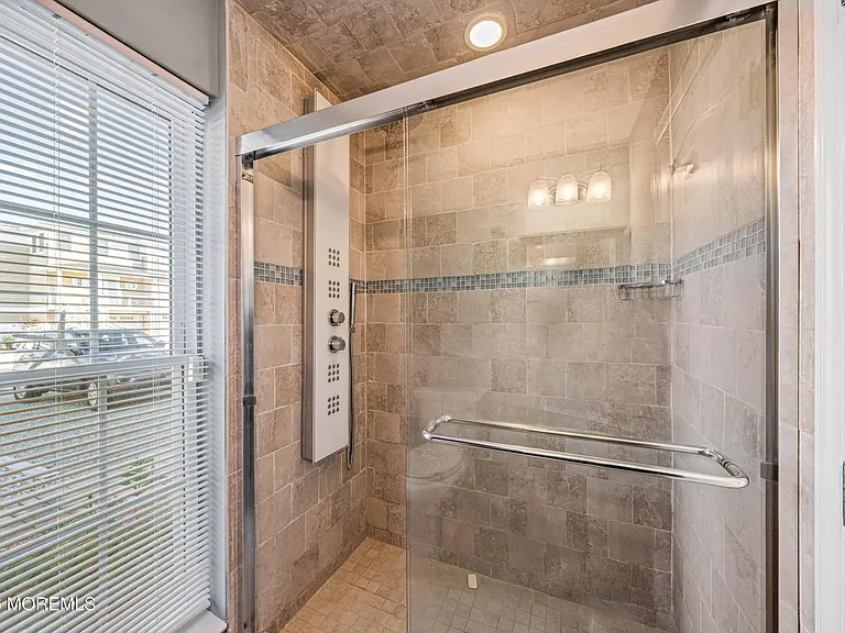 144 Peter Rd — Photo 23