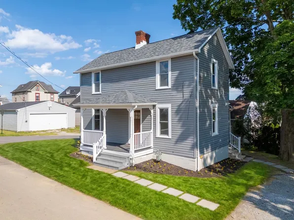 10 McNary St, Houston, PA 15342