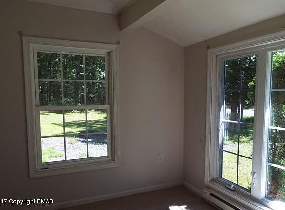 3rd image of 1026 Woodhaven Dr