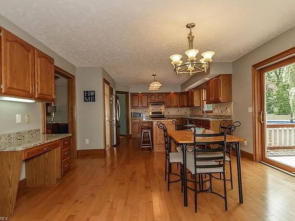 2nd image of 6734 Rolling Acres Ct
