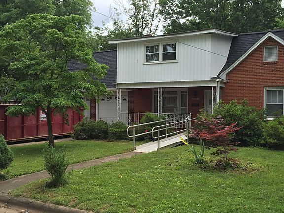 2nd image of 203 S Goforth St