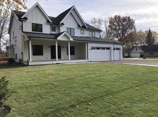 12561 S 68th Ct, Palos Heights, IL 60463