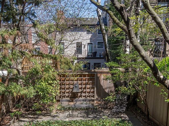 3rd image of 51 Cranberry St