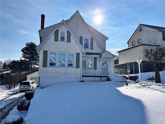 2nd image of 414 Buena Vista Blvd